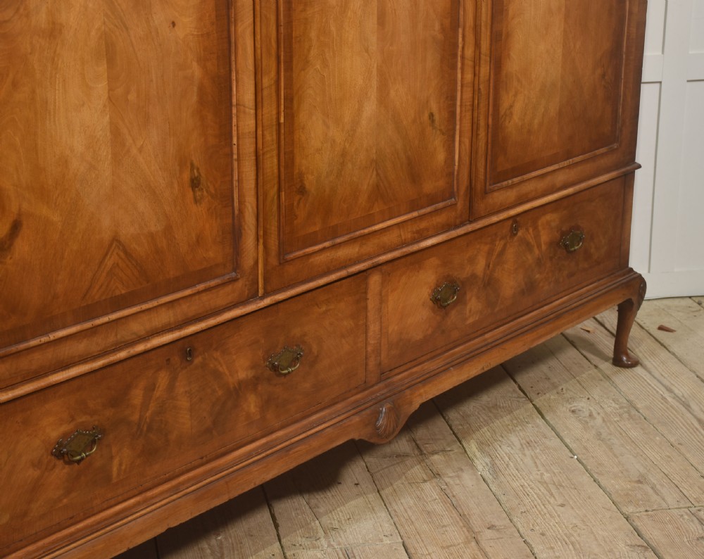 Queen Anne–Style Walnut Triple Wardrobe View IX