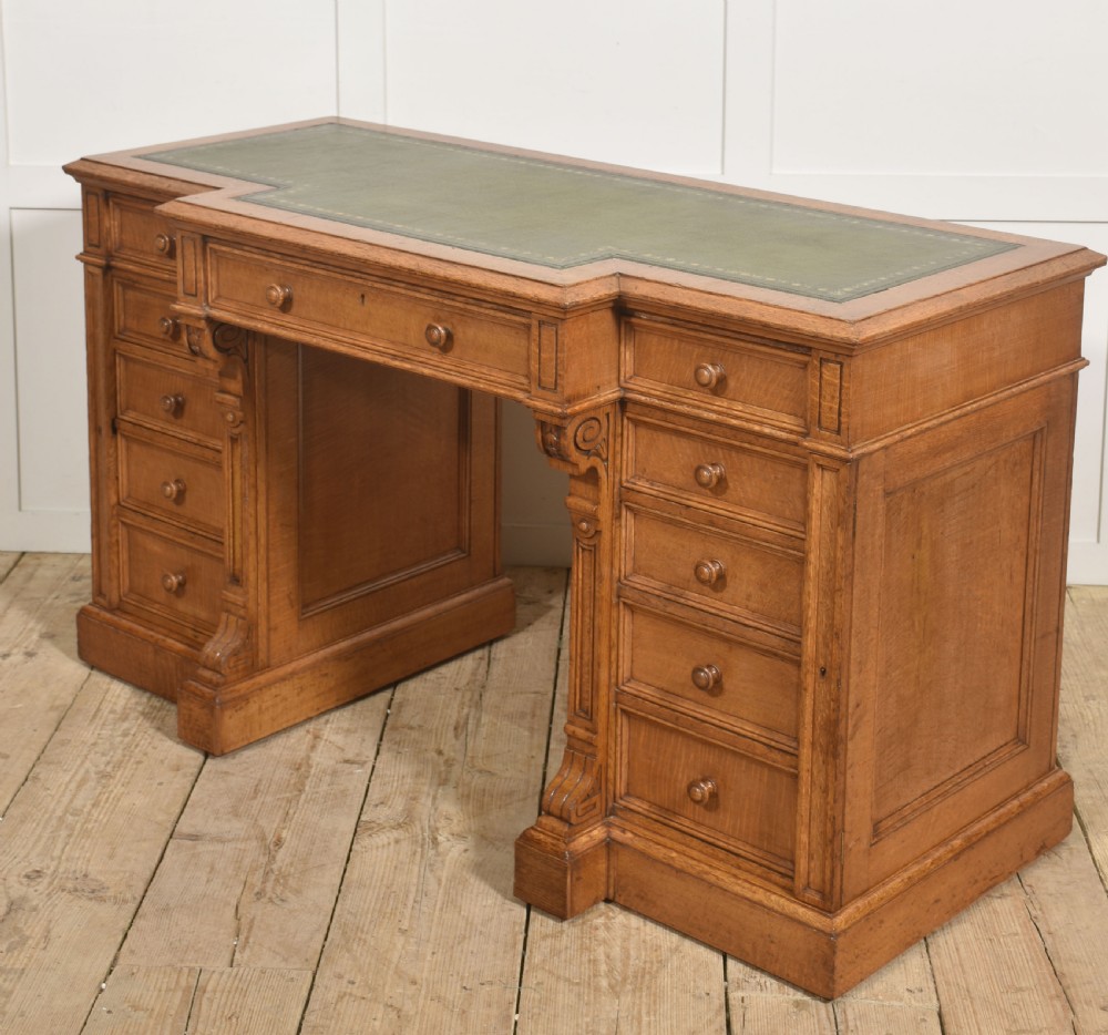 Late 19th Century Figured Oak Breakfront Pedestal Desk View XVII