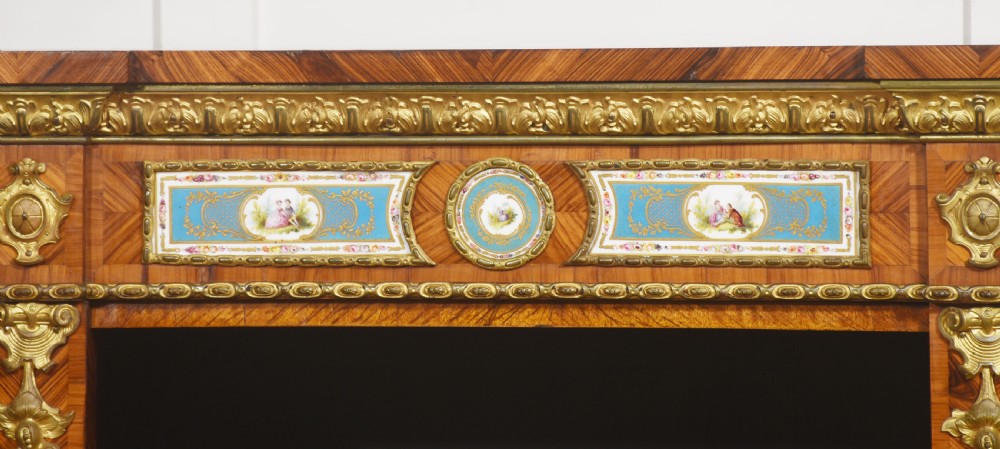 Pair Of Exceptional Kingwood And Tulipwood Open Bookcases View XIII