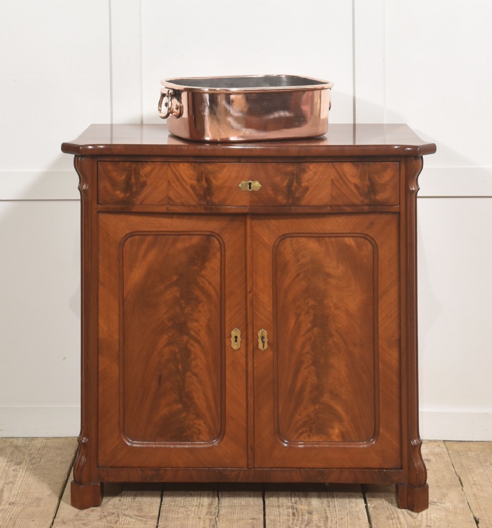 A deep rectangular antique copper fish kettle featuring heavy riveted brass drop handles and a tin-lined interior. View II