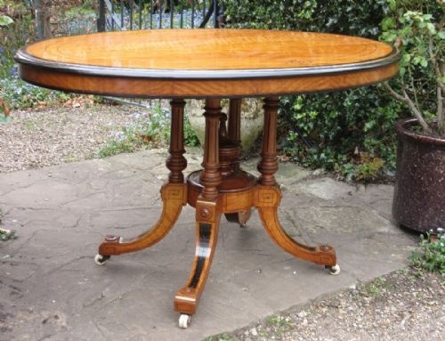 FINE SATIN BIRCH CENTRE TABLE OR LOO TABLE C1880 - ADDITIONAL PHOTO 1