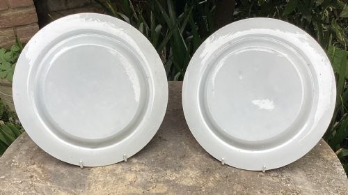 fig 1. FIVE ENGLISH GEORGIAN BLUE & WHITE POTTERY PLATES c1830