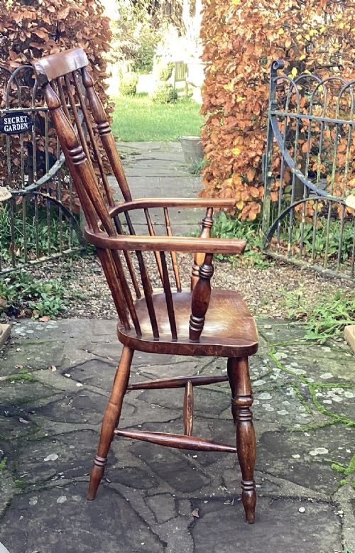 EARLY 19TH CENTURY COMB BACK WINDSOR CHAIR - ADDITIONAL PHOTO 4