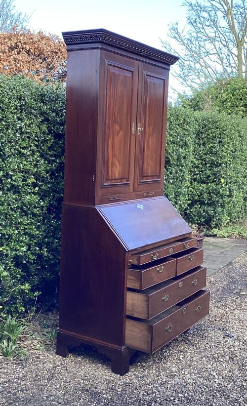 GEORGE II MAHOGANY BUREAU BOOKCASE - ADDITIONAL PHOTO 2