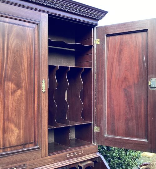 GEORGE II MAHOGANY BUREAU BOOKCASE - ADDITIONAL PHOTO 3