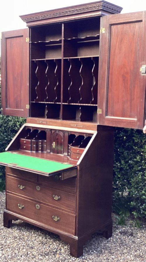GEORGE II MAHOGANY BUREAU BOOKCASE - ADDITIONAL PHOTO 9