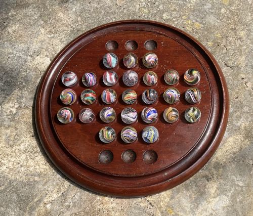 VICTORIAN MAHOGANY SOLITAIRE BOARD 27 MARBLES