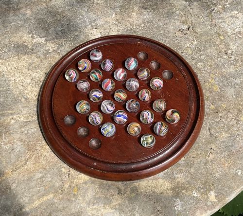 VICTORIAN MAHOGANY SOLITAIRE BOARD 27 MARBLES - ADDITIONAL PHOTO 3
