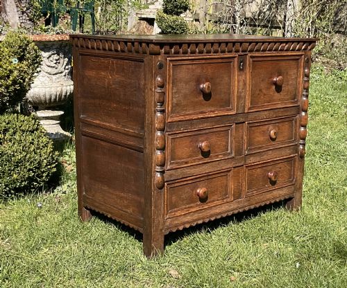 SMALL EARLY ENGLISH OAK CHEST OF DRAWERS C1680 - ADDITIONAL PHOTO 1