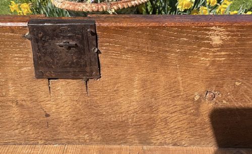SMALL EARLY ENGLISH OAK CHEST OF DRAWERS C1680 - ADDITIONAL PHOTO 16