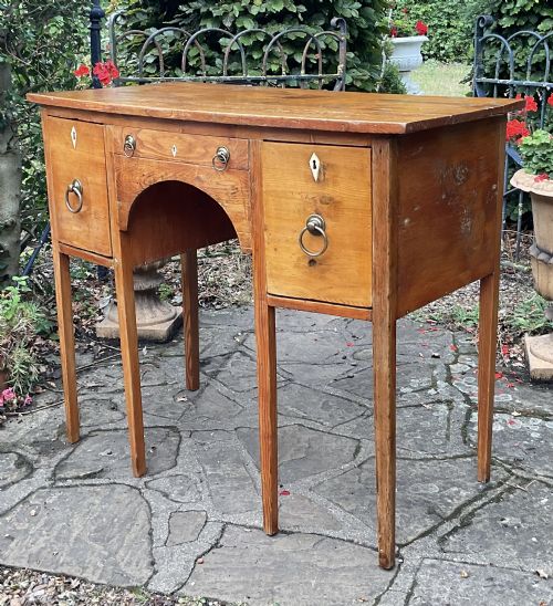 SMALL GEORGIAN PINE BOWFRONT SIDEBOARD C1830 - ADDITIONAL PHOTO 1