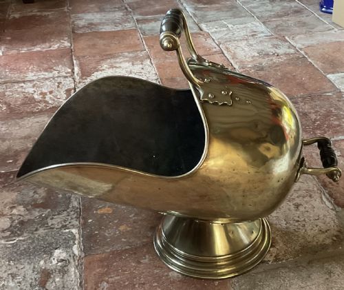BENHAM AND FROUD BOW ROOM BRASS COAL HELMET C1880 - ADDITIONAL PHOTO 10