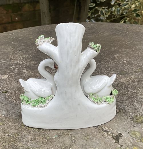 VICTORIAN STAFFORDSHIRE SWANS AND CYGNET VASE C1860 - ADDITIONAL PHOTO 4