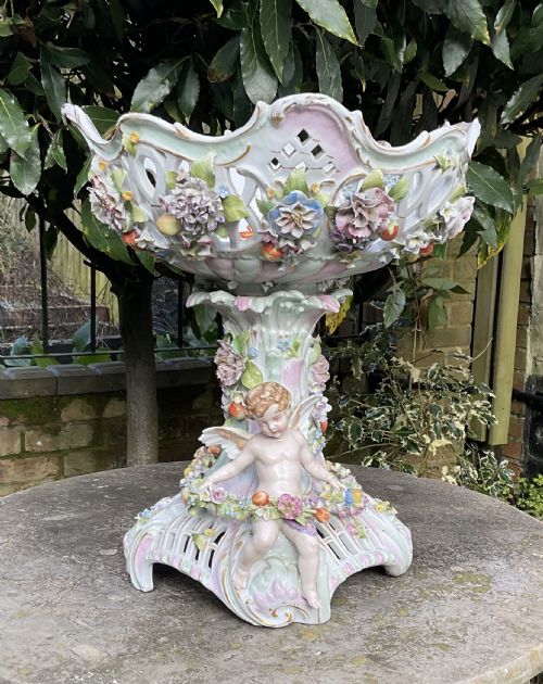 LARGE GERMAN PORCELAIN CENTREPIECE C1910 - ADDITIONAL PHOTO 3