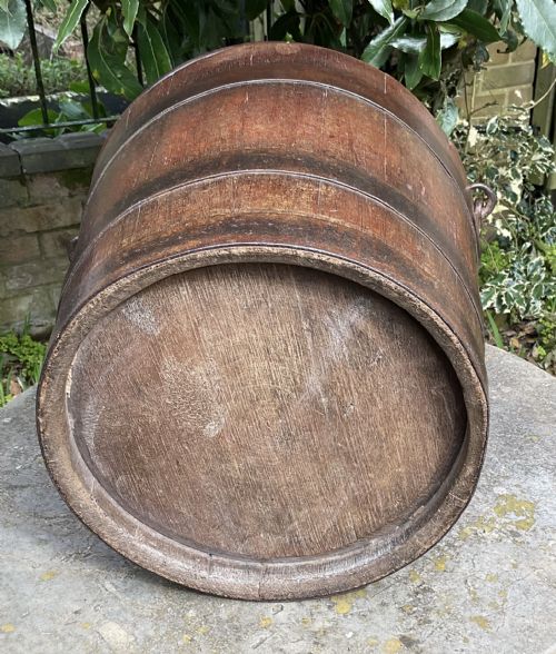 FINE COOPERED OAK BUCKET WITH LINER C1900 - ADDITIONAL PHOTO 3