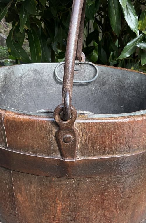 FINE COOPERED OAK BUCKET WITH LINER C1900 - ADDITIONAL PHOTO 8