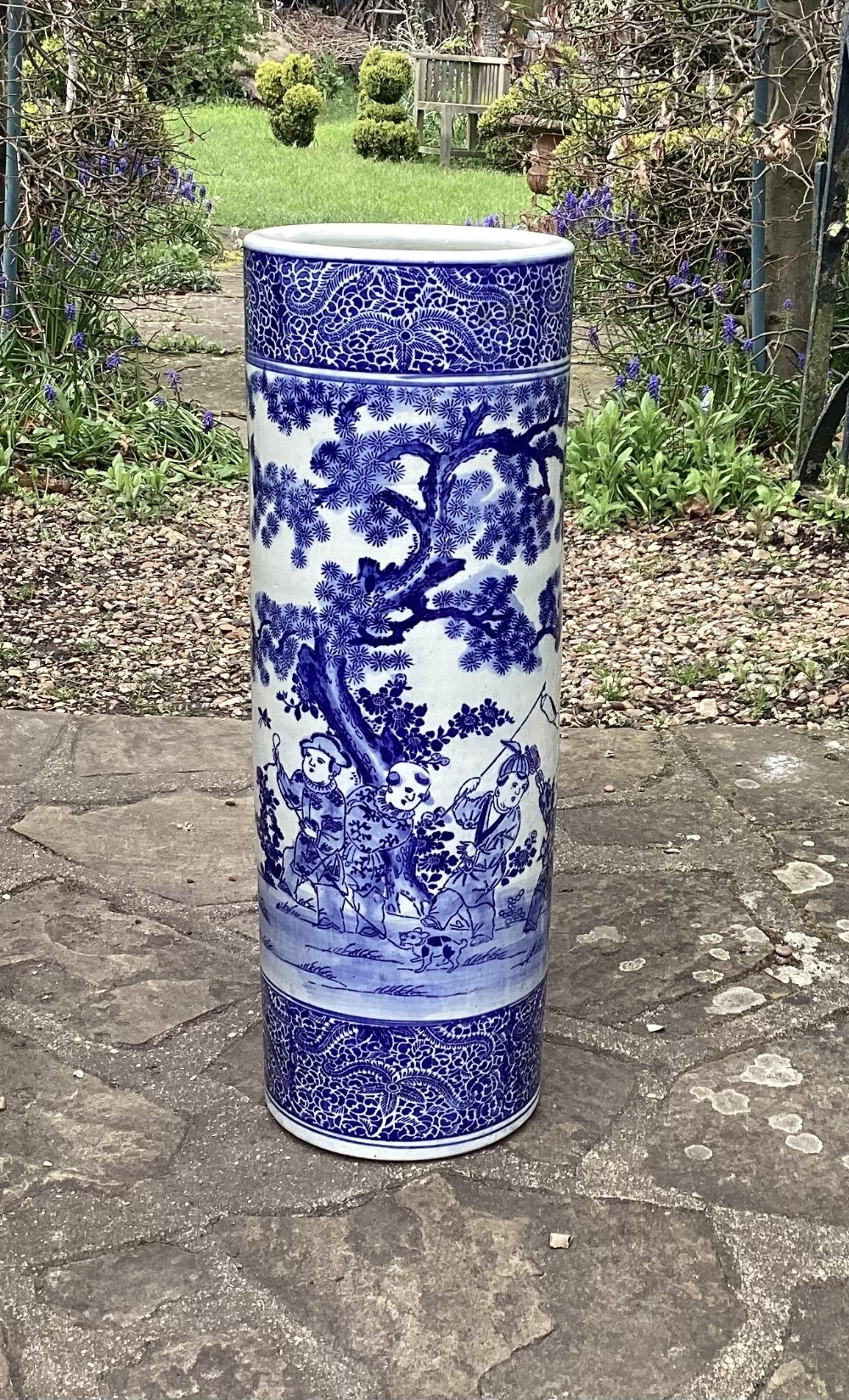 VICTORIAN ORIENTAL BLUE & WHITE STICK STAND 