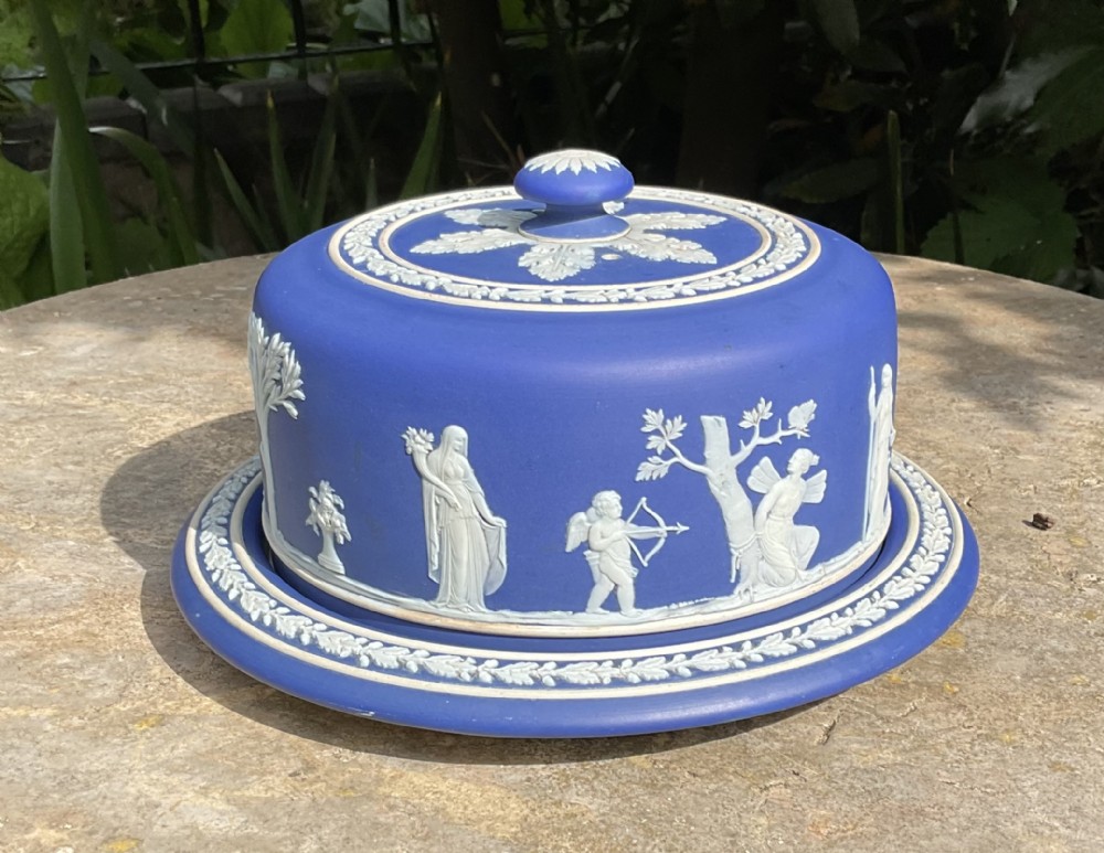 VICTORIAN WEDGWOOD JASPERWARE CHEESE DOME