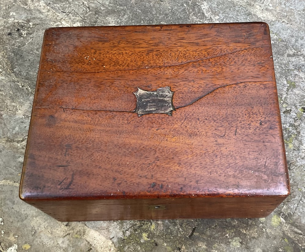 VICTORIAN JAQUES STAUNTON WEIGHTED BOXED CHESS SET View XXV