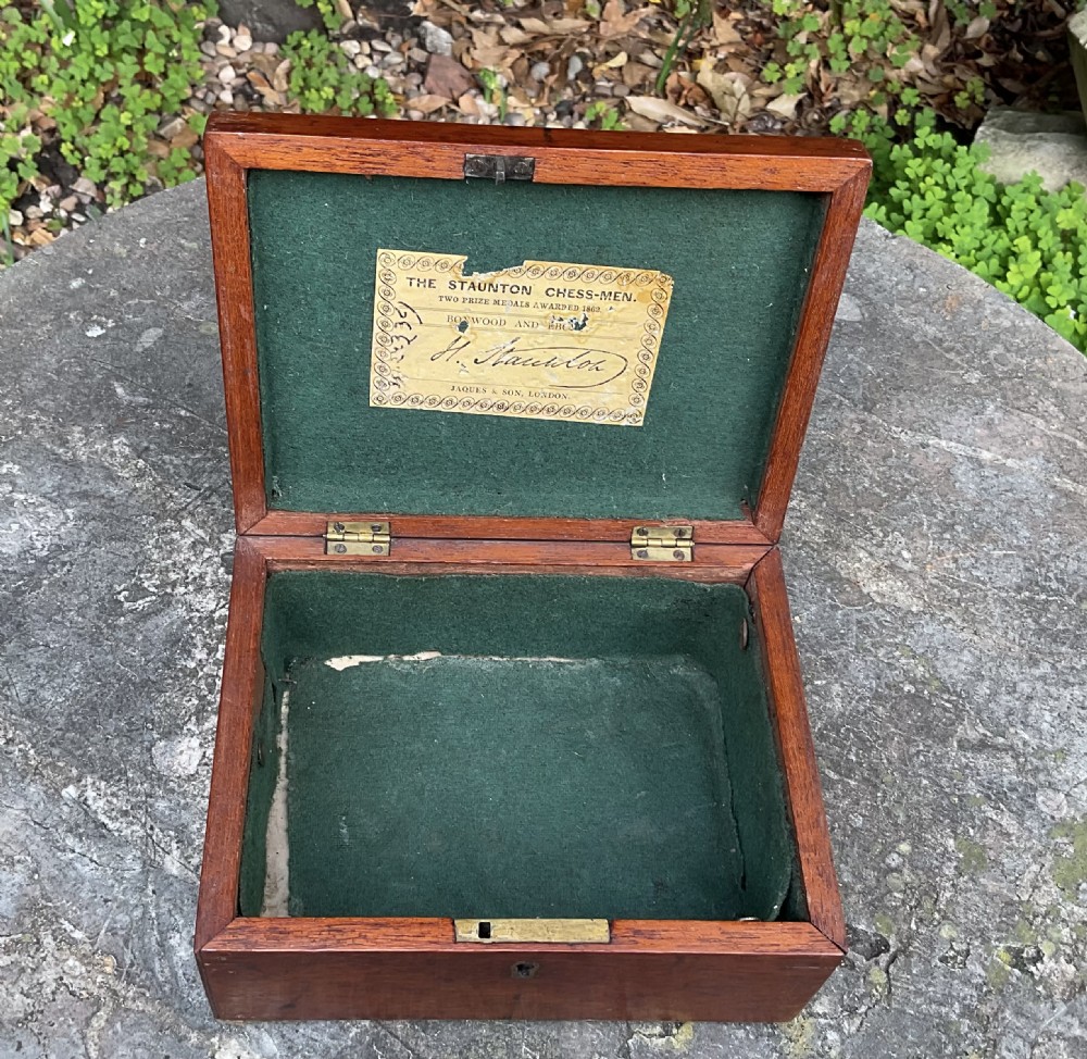 JAQUES STAUNTON WEIGHTED BOXED CHESS SET View IV