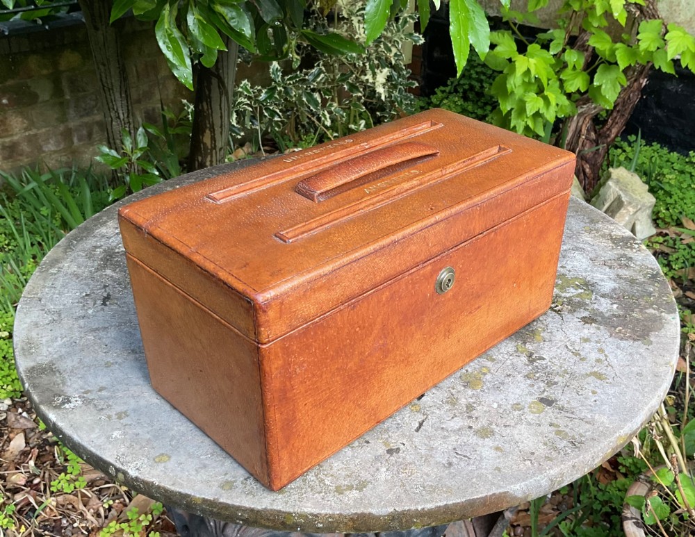 FINE ENGLISH LEATHER LETTER BOX c1875 View VIII