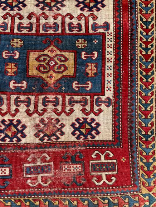 ANTIQUE CAUCASIAN KARACHOV PRAYER RUG - ADDITIONAL PHOTO 9