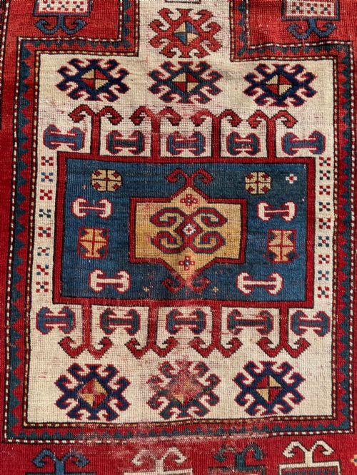 ANTIQUE CAUCASIAN KARACHOV PRAYER RUG - ADDITIONAL PHOTO 10