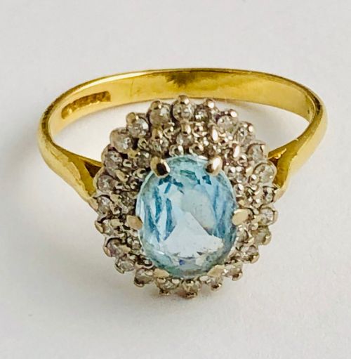 Stunning Aquamarine 2 Row Diamond Cluster 18ct Gold Ring