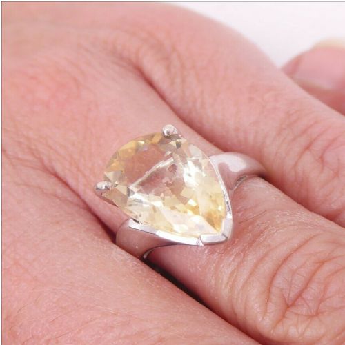 9ct White Gold Pear Drop Shape Citrine (5ct) Solitaire Ring
