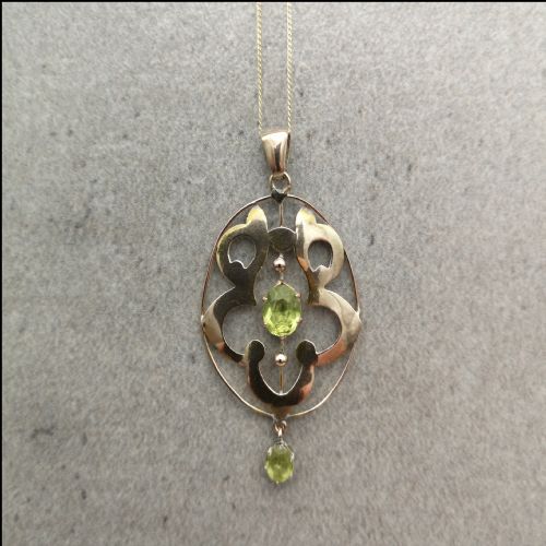 9ct Gold Edwardian Peridot Lavalier Necklace