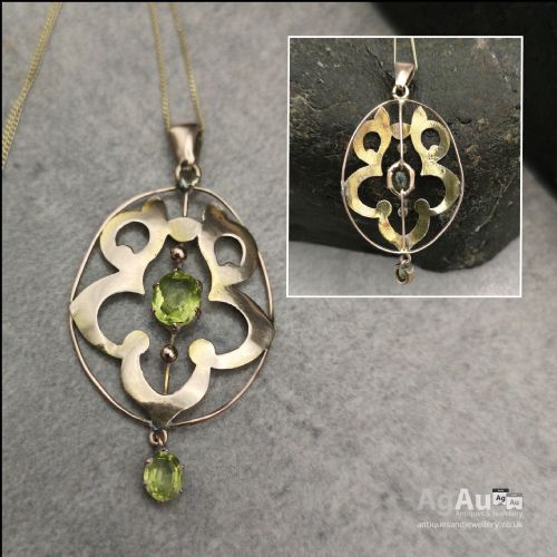 fig 1. 9ct Gold Edwardian Peridot Lavalier Necklace