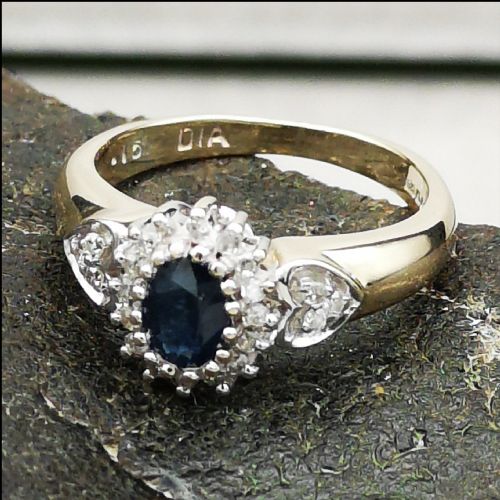 9ct Gold Sapphire and Diamond Cluster Ring