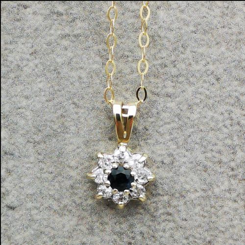 9ct Gold Daisy Sapphire Traditional Cluster Pendant and Chain