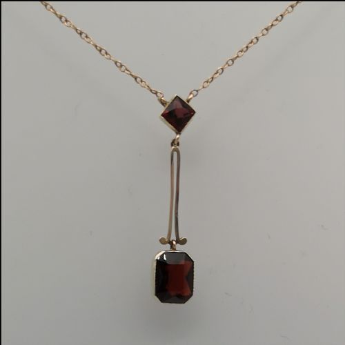 9ct Gold Art Deco Garnet Drop Necklace
