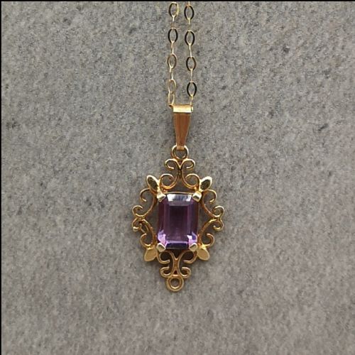 9ct Gold Amethyst Pendant and Chain
