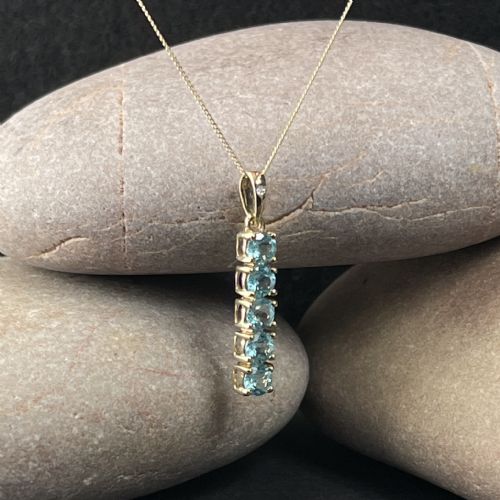 9ct Gold Diamond & Blue Topaz Pendant Necklace