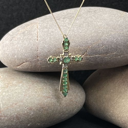 9ct Gold Emerald & Diamond Cross Pendant Necklace