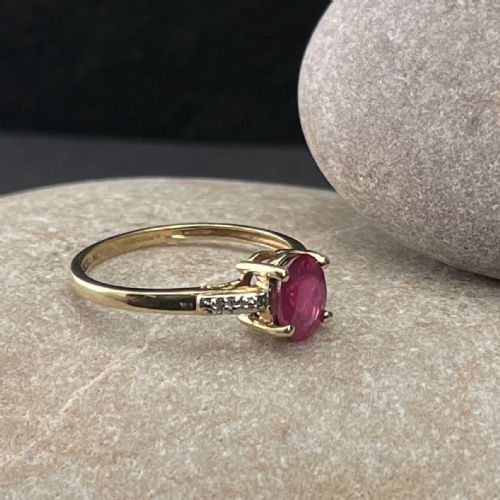 9ct Gold Ruby & Diamond Solitaire Ring
