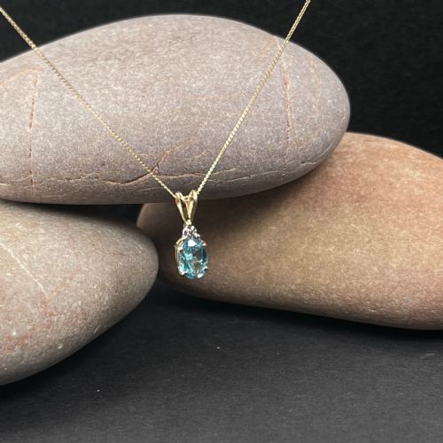 fig 1. 9ct Gold Diamond & Blue Topaz Pendant Necklace