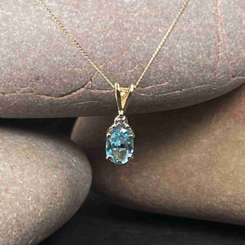 9ct Gold Diamond & Blue Topaz Pendant Necklace