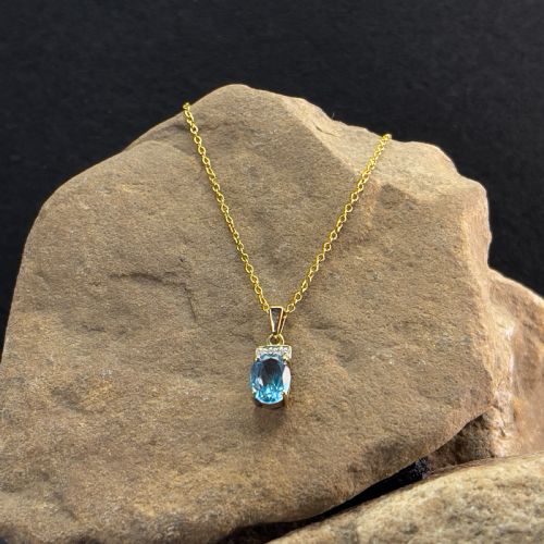 9ct Gold Diamond & Blue Topaz Pendant Necklace
