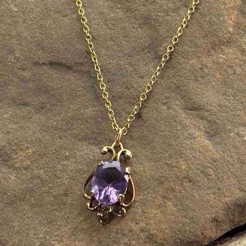 9ct Gold Amethyst Pendant Necklace
