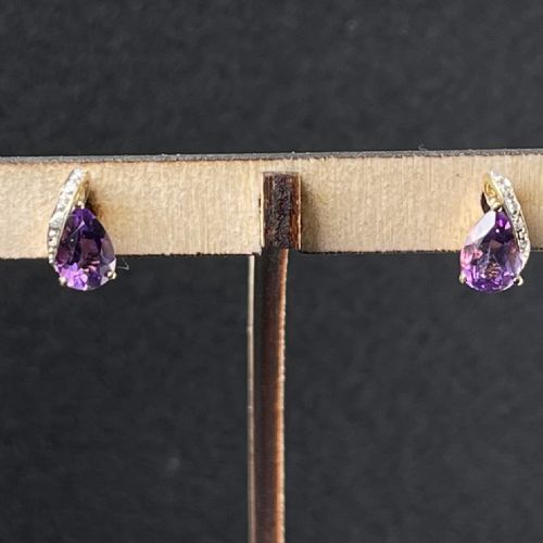 9ct Gold Diamond & Amethyst Stud Earrings