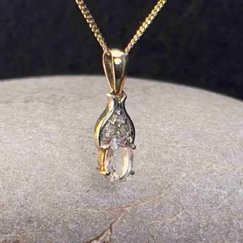 9ct Gold Morganite & Diamond Pendant Necklace
