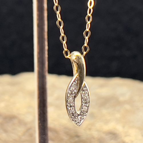 fig 1. 9ct Gold Diamond Pendant Necklace