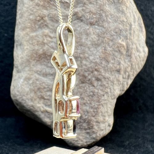 9CT GOLD DIAMOND SAPPHIRE PENDANT NECKLACE - ADDITIONAL PHOTO 5