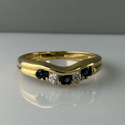 fig 1. 18ct Gold Diamond & Sapphire Wishbone Ring