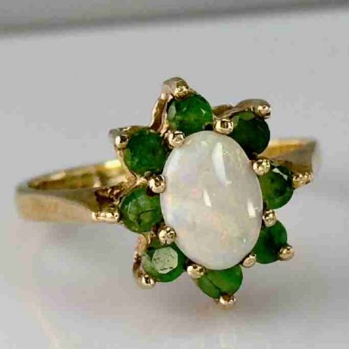 9ct Gold Vintage Opal & Emerald Cluster Ring