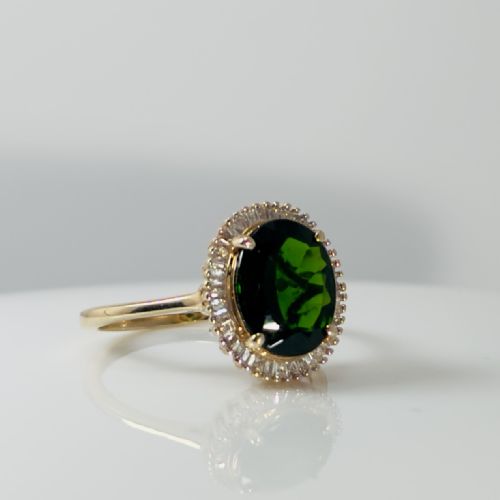 fig 1. 9ct Gold Russian Diopside and Diamond Cluster Ring