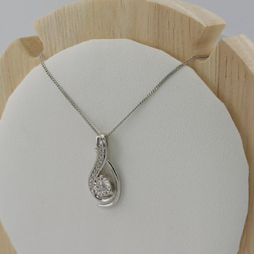 9CT WHITE GOLD DIAMOND PENDANT NECKLACE - ADDITIONAL PHOTO 1